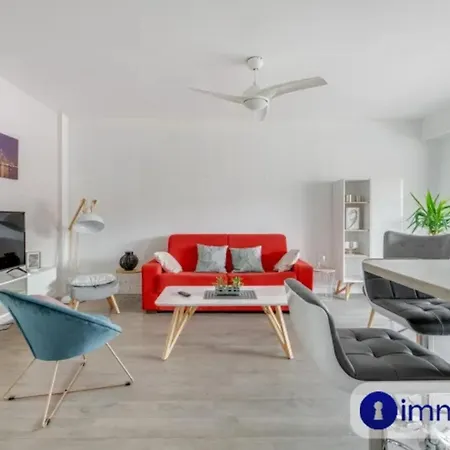 Air-conditioned In The Libération District Nice