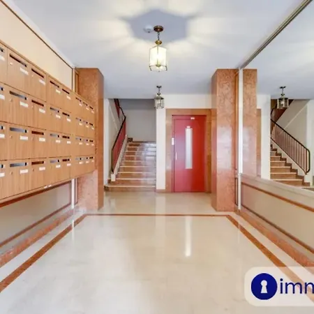 Air-conditioned In The Libération District Nice